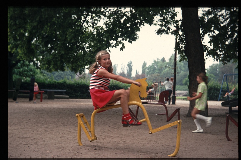 01.Frankfurt jul 1972 Brigitte.JPG